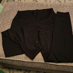 Super soft and new never worn 🌸bundle with other items and save!!